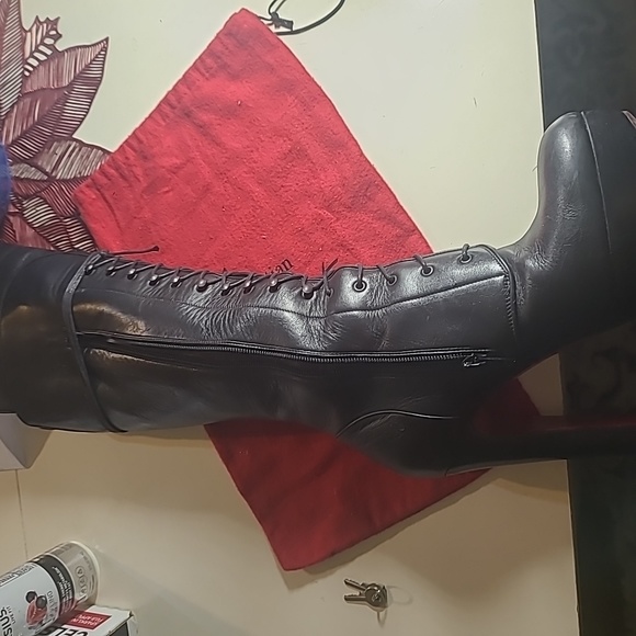 Christian Louboutin boots - Picture 11 of 11